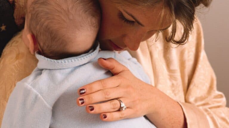 Insensitive Husband Disgusted By Seeing His Wife Breastfeed Their Child