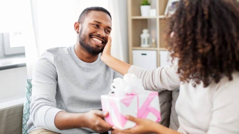 The Best Gifts To Give Expecting Dads