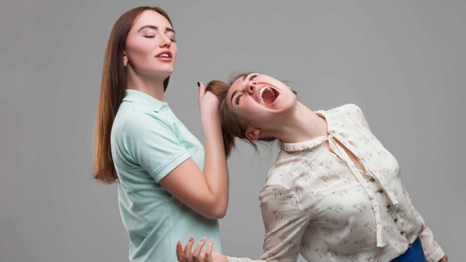 two women fighting