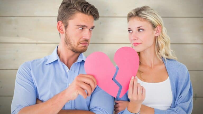 Red Flags That Are Instant Reasons to Break Up