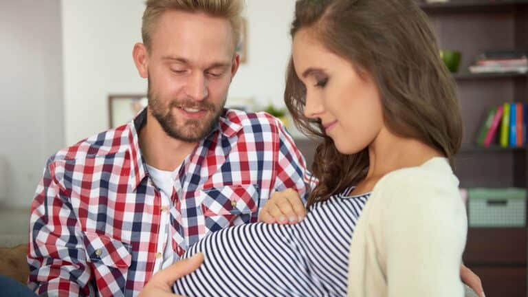 Tell Her You Love Her Stretch Marks! 14 Tips To Avoid War With Your Pregnant Wife