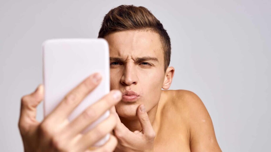 Male Shower Naked Shoulders Skin Care
