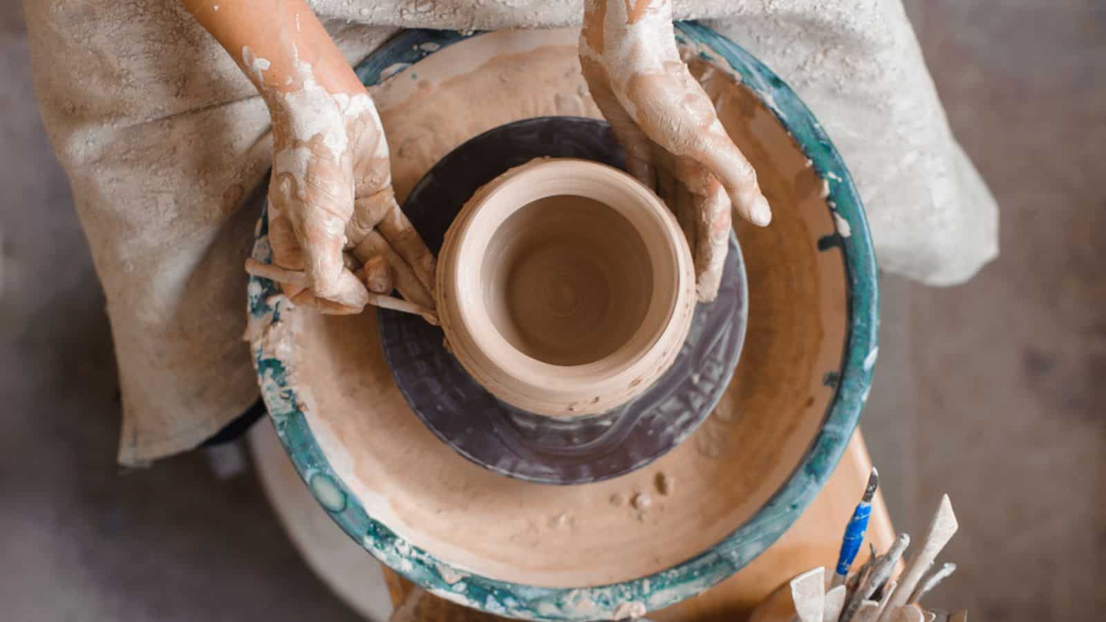 New Potter teaches how make clay pot