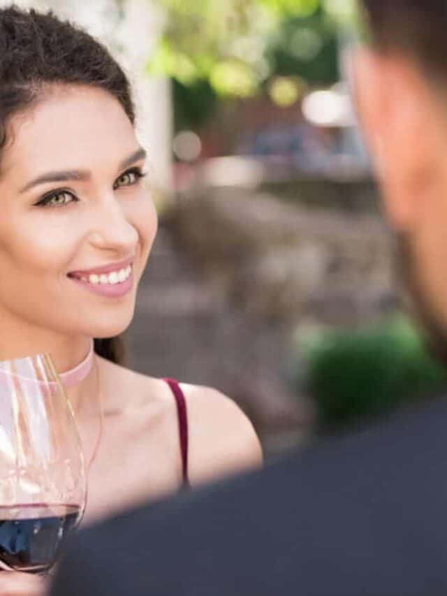 9 First Date Conversation Starters That Will Keep Your Date Hooked